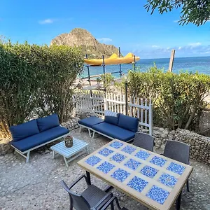 Dimore Di Mare - Beachfront Hébergement de vacances